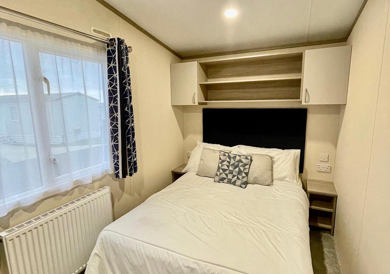 Luxury 3 Bedroom Caravan Between Perranporth And Newquay, Cornwall New Quay Екстериор снимка